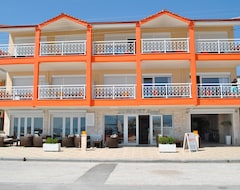 Khách sạn Sunrise (Sarti, Hy Lạp)