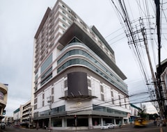 One Central Hotel & Suites (Cebu City, Filipinler)