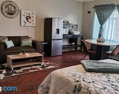 Casa/apartamento entero Dr M Beauty Lounge And Guest House (Bloemfontein, Sudáfrica)