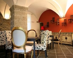 Khách sạn Al Ponte Antico (Carrodano, Ý)