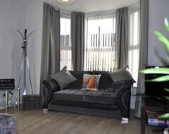 Entire House / Apartment Vip Church Street - One Bedroom Apartment, Sleeps 4 (Craigavon, United Kingdom)