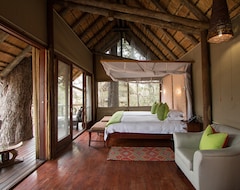 Otel Rhino Post Safari Lodge (Kruger National Park, Güney Afrika)