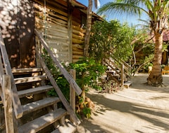 Hotelli Hostel & Cabañas Ida y Vuelta Camping (Isla Holbox, Meksiko)