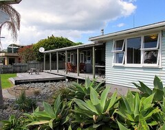 Toàn bộ căn nhà/căn hộ Manaia View Bach - One Tree Point Bach (Whangarei, New Zealand)