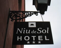 Hotel Boutique Niu De Sol - Designed For Adults (Palau Sabardera, Španjolska)