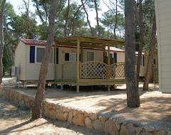 Otel Adriakamp Mobilehome - Camp Soline (Biograd na Moru, Hırvatistan)