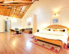 Khách sạn Hotel Neelesh Inn A Luxury Lake View Hotel Bhimtal-Nainital (Nainital, Ấn Độ)