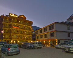 Khách sạn The Paramount Inn (Manali, Ấn Độ)