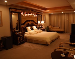 Khách sạn Xuancheng Jingtingshan Resort Hotel (Xuancheng, Trung Quốc)
