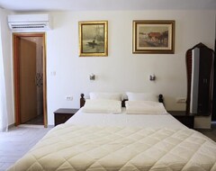 Khách sạn Golden Gate Dream Rooms (Split, Croatia)