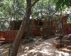 Khách sạn Hotel Whistling Woods (Amboli, Ấn Độ)
