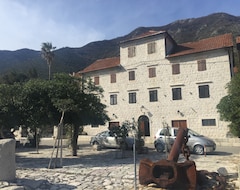 Khách sạn Villa Mariner (Kotor, Montenegro)