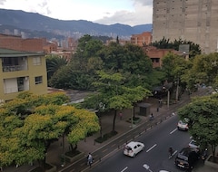 Hotel Lyon (Medellín, Colombia)
