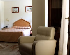 Khách sạn Hotel El Sol (Lanjarón, Tây Ban Nha)