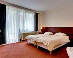 Hotel Azur (De Haan, Belgium)