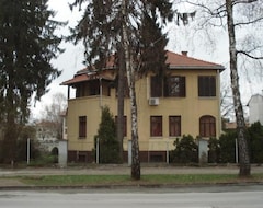 Aparthotel Vila Regina Apartments (Karlovac, Hrvatska)