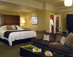 Khách sạn Hotel Lucia (Portland, Hoa Kỳ)