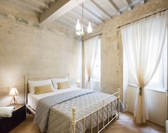 Bed & Breakfast Il Piccolo Cavour (Arezzo, Ý)