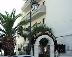 Hotel Mon Repos (Loutraki, Greece)