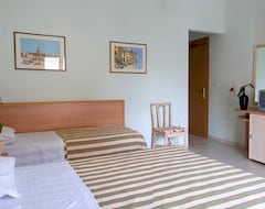 Khách sạn Hotel Jollino (Pineto, Ý)