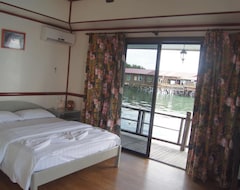 Khách sạn Mabul Paradise Lodge (Semporna, Malaysia)