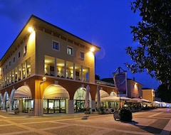 Hotel Vela D'Oro (Bardolino, Italy)