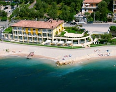 Khách sạn Hotel Europa (Malcesine, Ý)