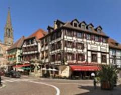 Khách sạn Hotel De La Cloche (Obernai, Pháp)