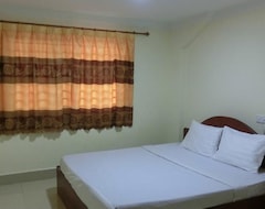Motel First Hotel (Battambang, Campuchia)