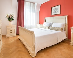 Otel Suite Home Prague (Prag, Çek Cumhuriyeti)