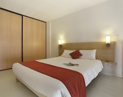 Hotel Comfort Suites (Reims, France)