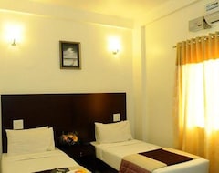Hotel Giri Inn (Chikkamagaluru, India)