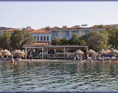 Otel Nifida Beach (Polichnitos, Yunanistan)