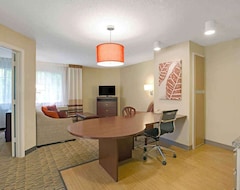 Hotel MainStay Suites Raleigh/Cary (Raleigh, USA)