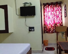 Khách sạn decent residency (Kakinada, Ấn Độ)