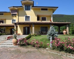 Bed & Breakfast Villa Cristina (Pontelatone, Italija)