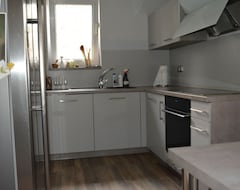 Toàn bộ căn nhà/căn hộ Spacious Apartment With Service In A Quiet Environment (Berge, Đức)