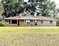 Entire House / Apartment Country Oasis Centrally Located (Pontotoc, USA)