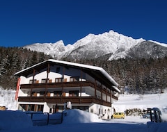 Khách sạn Gasthof Wiesenruh (Nassereith, Áo)
