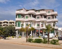 Khách sạn Hotel Villa Qendra (Saranda, Albania)