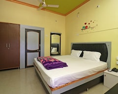 Khách sạn Spot On 42729 Hotel Kavins Inn Spot (Brahmapur, Ấn Độ)