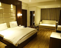 Khách sạn The Millionaire Suites (Kanpur, Ấn Độ)