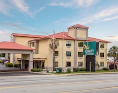 Hotel Quality Inn & Suites Ft Jackson Maingate (Columbia, Sjedinjene Američke Države)