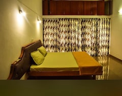 Khách sạn Intimate Home Stay (Thiruvananthapuram, Ấn Độ)