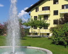 Khách sạn Albergo Residence Isotta (Veruno, Ý)