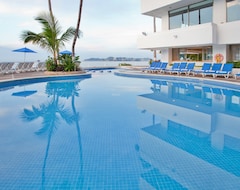 Hotel Holiday Inn Resort Acapulco (Acapulco, Mexico)