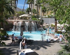 Hotel MGM Signature 2BR 2BA Right on Las Vegas Strip w/ View, Balcony, Pool & Hot Tub (Las Vegas, USA)
