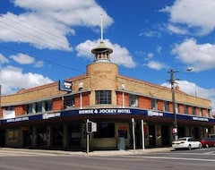 Khách sạn Horse & Jockey Hotel, Homebush (Sydney, Úc)