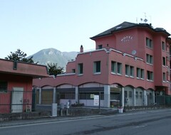 Hotel Total (Pisogne, Italy)