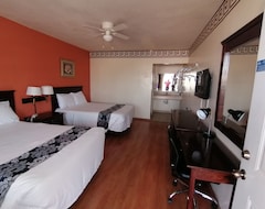 Khách sạn Hotel Express Inn (Sabinas, Mexico)